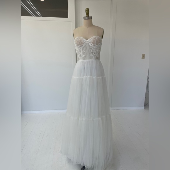 Selena Huan bridal gown - Picture 1 of 6
